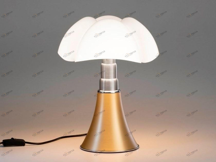 Martinelli Luce Настольная лампа из стали с абажуром из метакрилата Pipistrello 620/j
