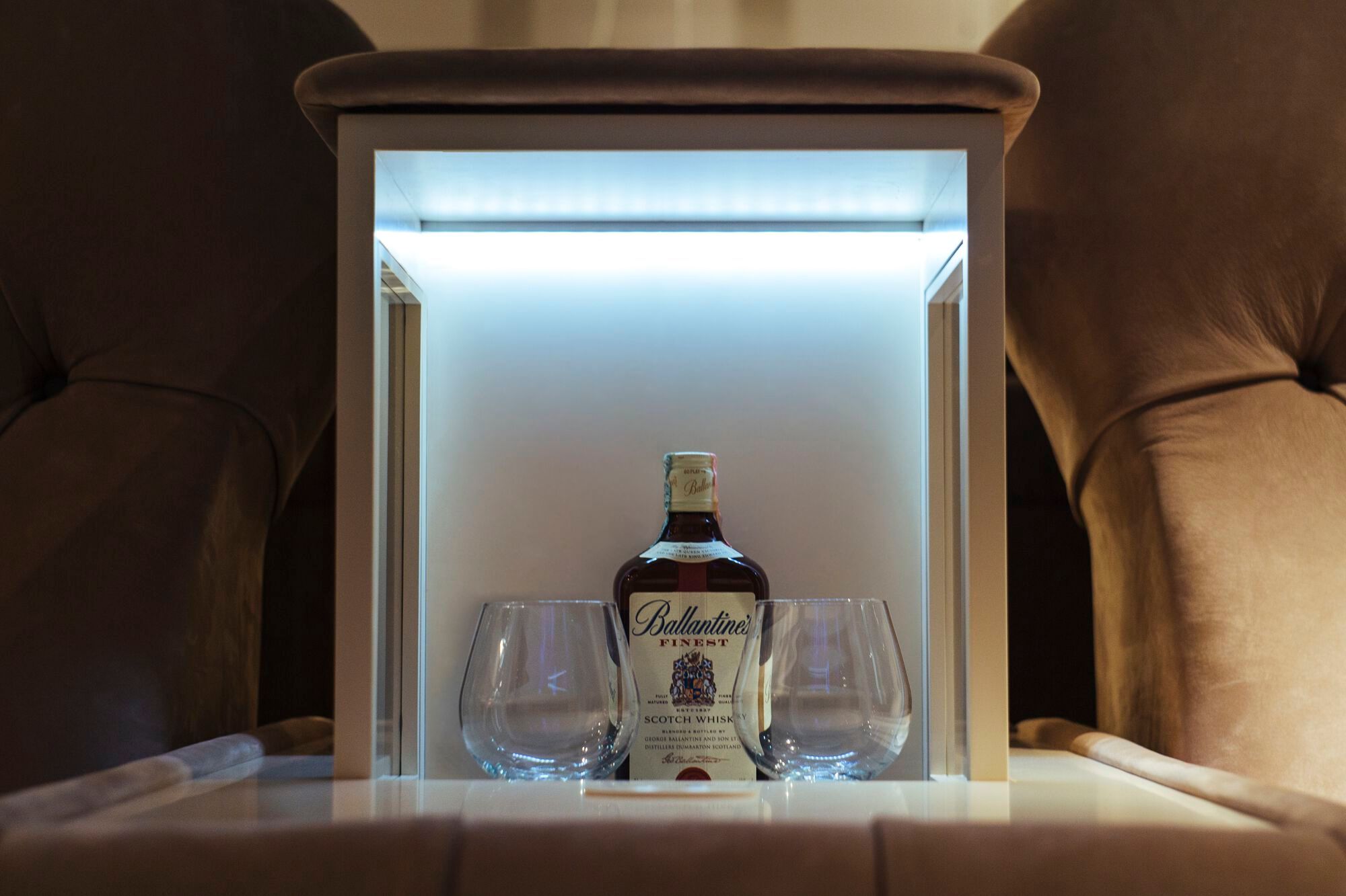 Кожаное кресло с подлокотниками Vismara Design CHEST ARCH-00038918 - Вид №2