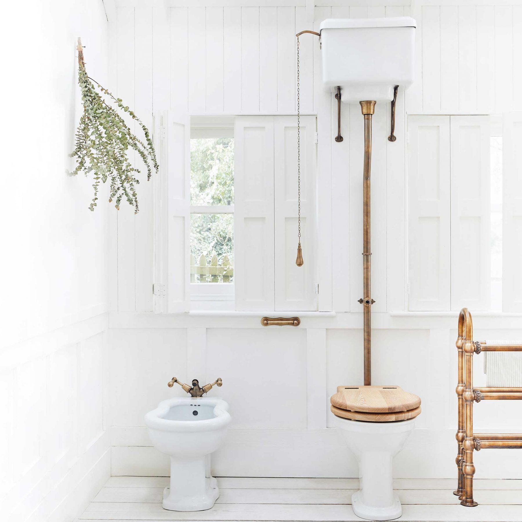 Ceramic Cisterns туалеты The Victoria Cistern Catchpoleandrye  - Вид №2