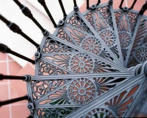 Modus Винтовая лестница из чугуна  2050