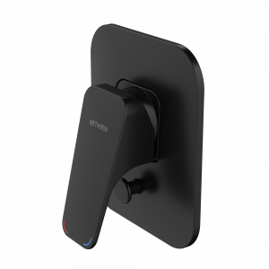 WAHPSDBK Смеситель для душа Waipori с переключателем Methven Черный