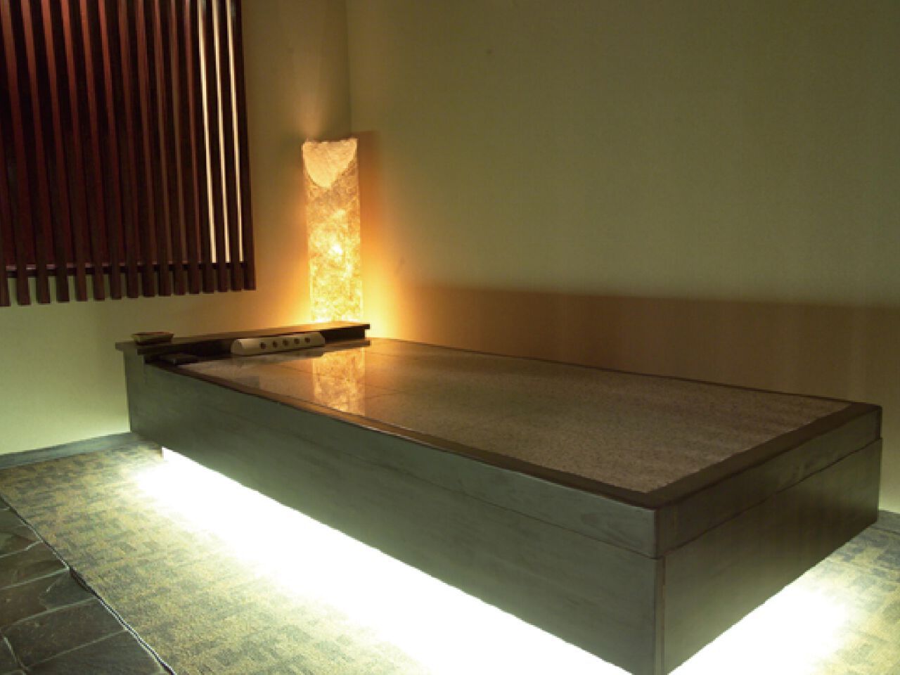 Каменная кровать с подогревом HEALING Hot Stone Spa ARCH-00110868 - Вид №2