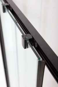 Алюминиевая и стеклянная угловая душевая кабина