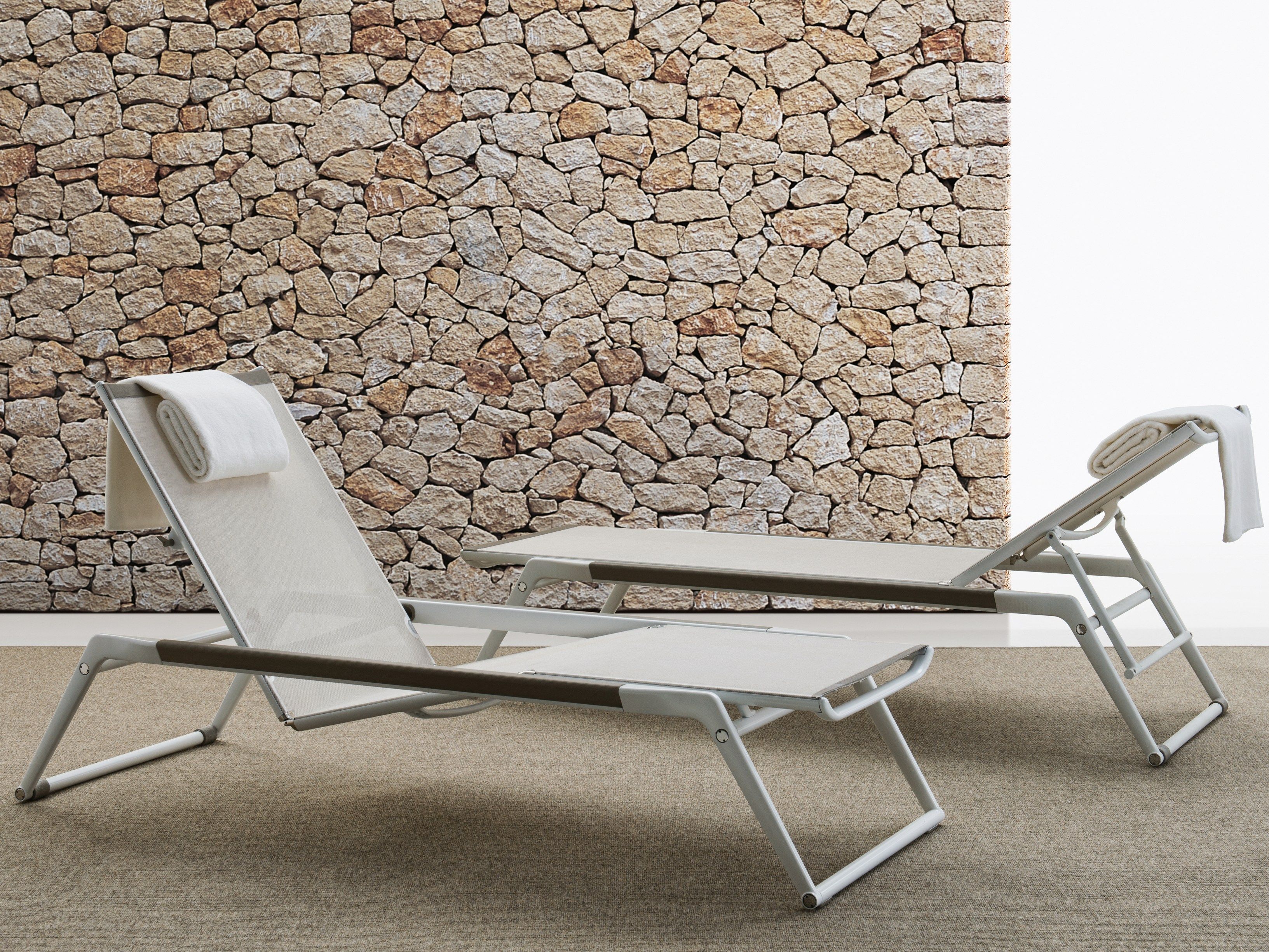 Штабелируемая Садовая кровать с откидывающейся спинкой Batyline® B&B Italia Outdoor мирт ARCH-00045092