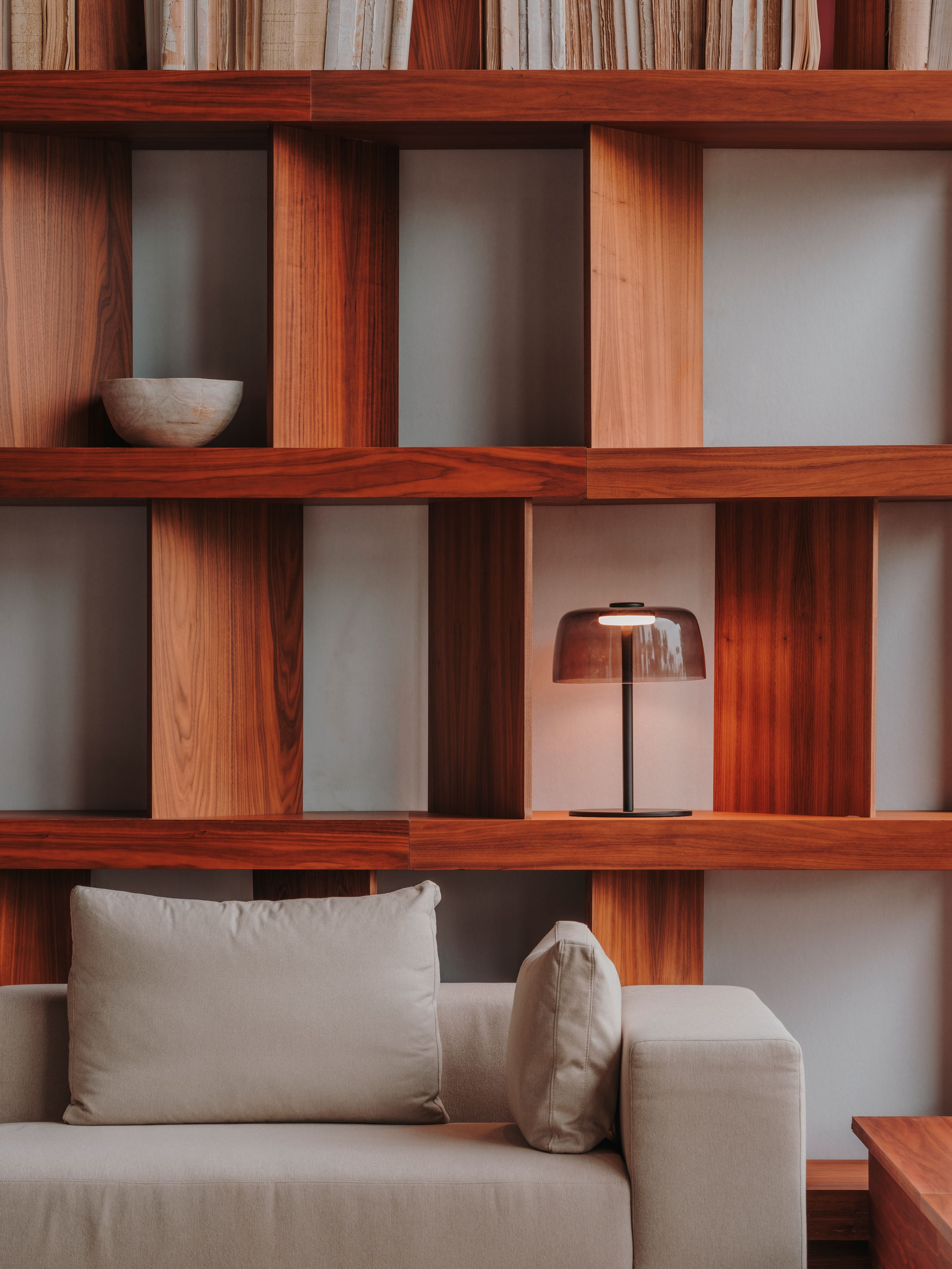 Стеклянная светодиодная настольная лампа LedsC4 Levels ARCH-00029678 - Вид №3