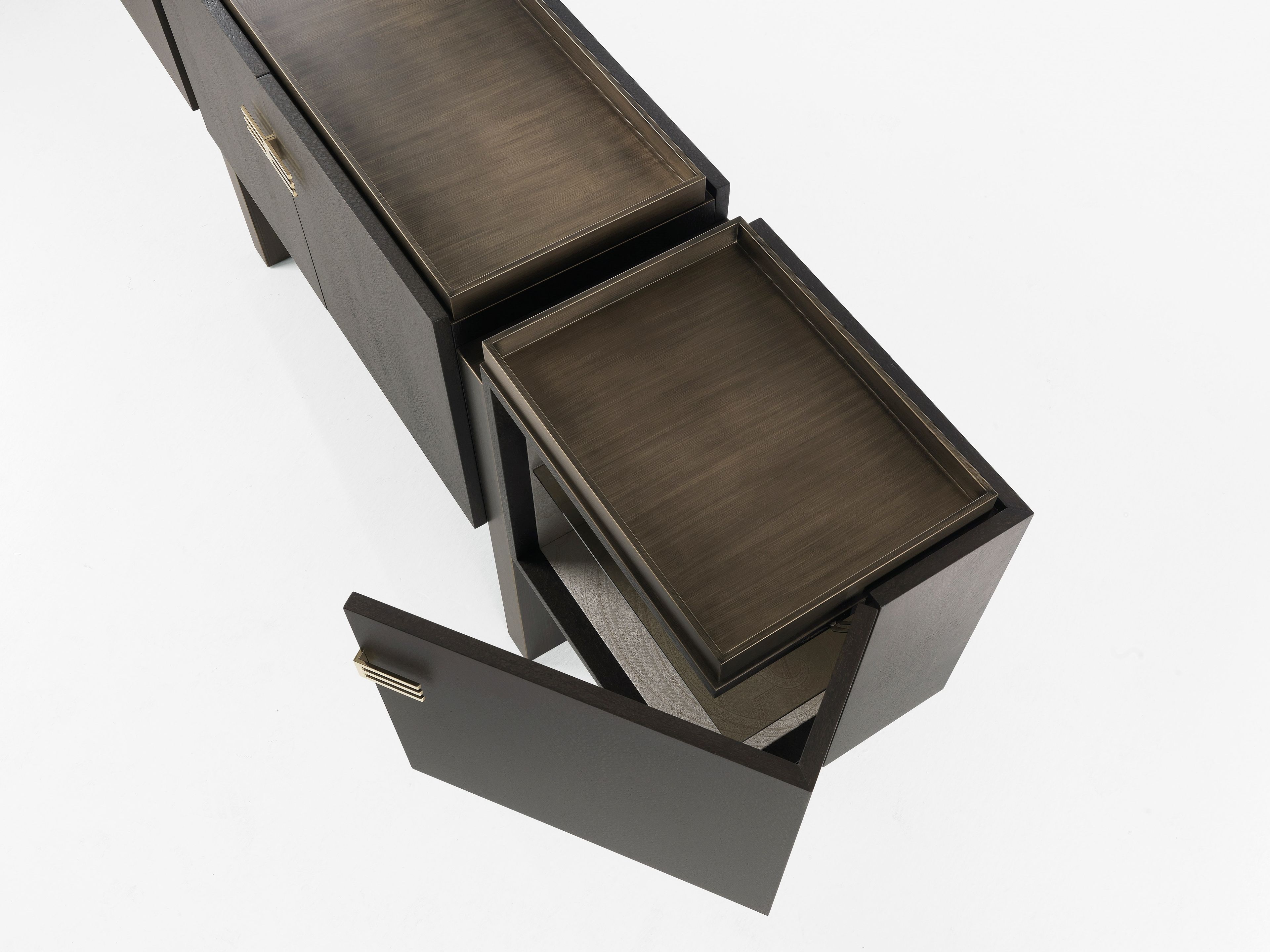 Деревянный шкаф с распашными дверями ETRO Home Interiors Rajan ARCH-00057682 - Вид №8