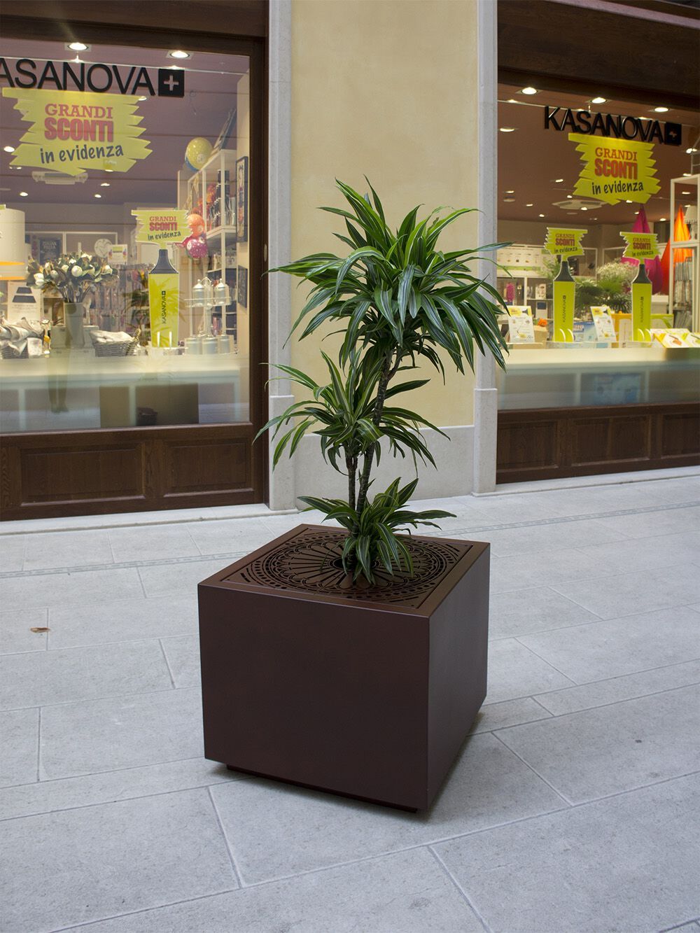 Окрашенный металлический квадратный плантатор Fi.Ma ROMANICA ARCH-00071861 - Вид №1