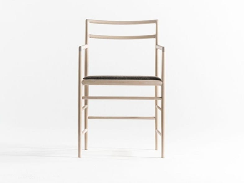 Стул из бука с подлокотниками и встроенной подушкой DE PADOVA THE SENSITIVE LIGHT CHAIR ARCH-00074562 - Вид №6