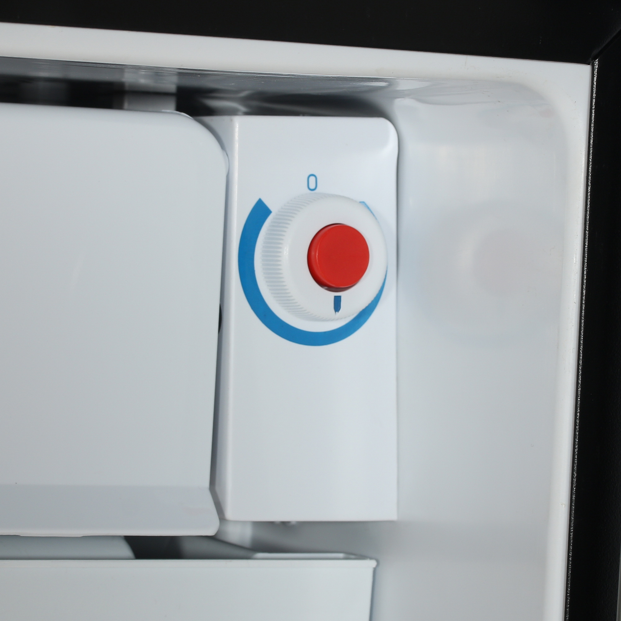 1109740 Холодильник компактный   KRAFT BR-75I серебристый STDN-0013821 - Вид №7