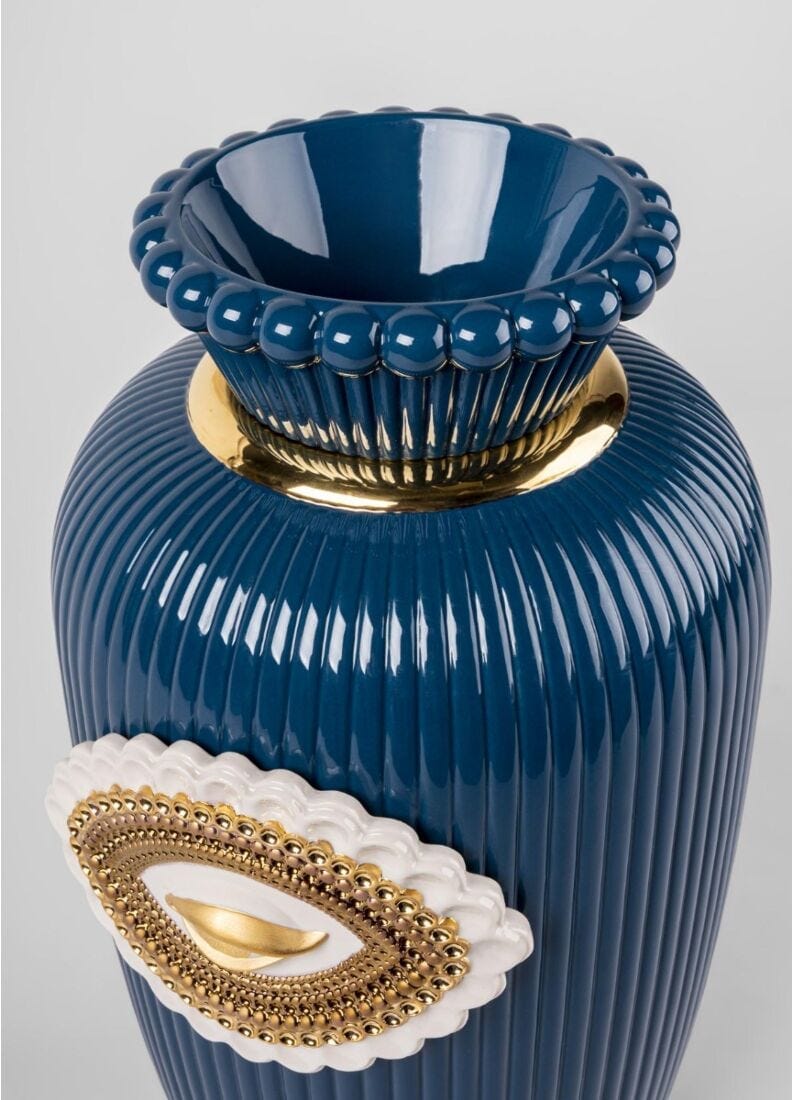 Фарфоровая ваза Lladró LOVER'S EYES VASE ARCH-00060007 - Вид №2