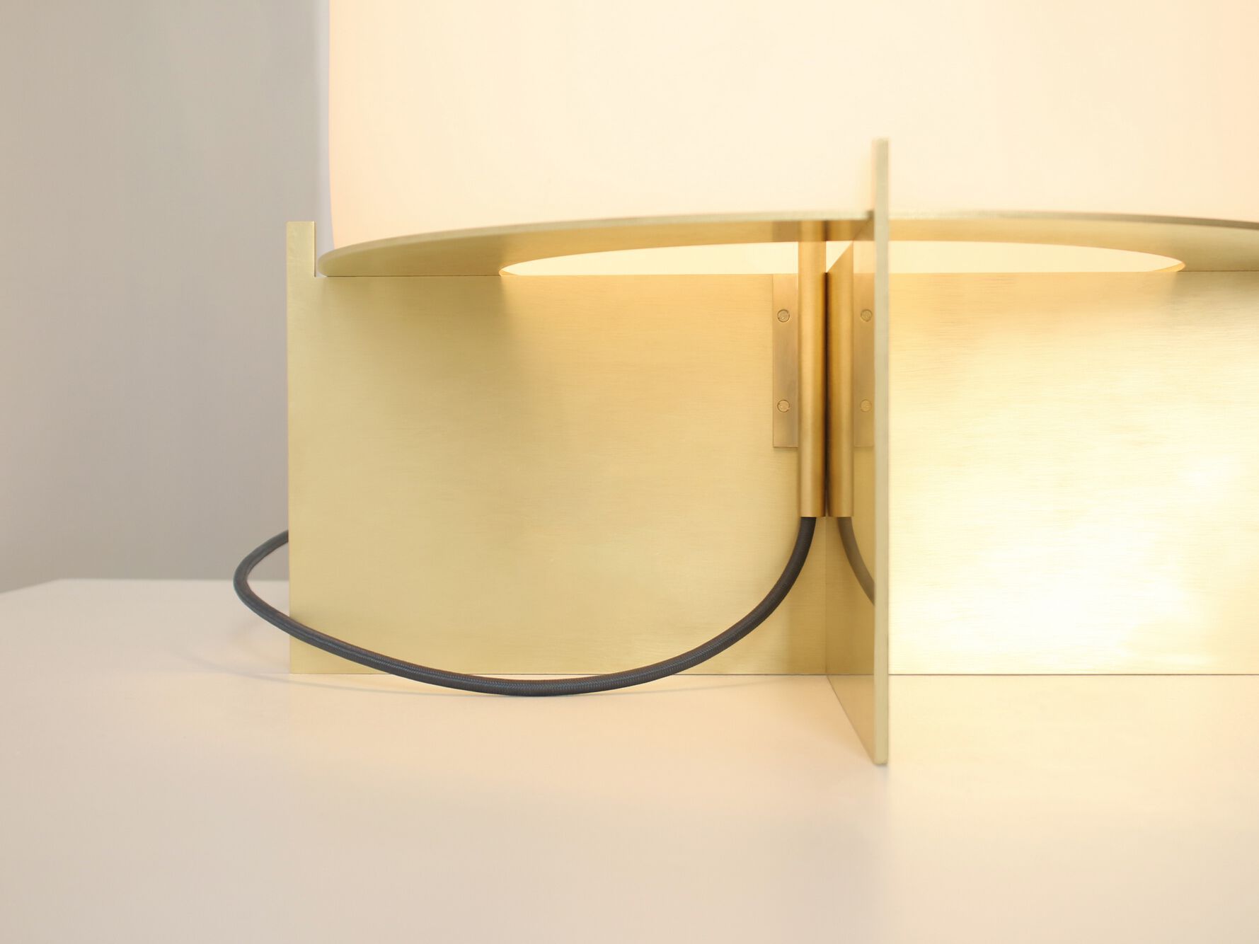 Светодиодная настольная лампа из дутого стекла SkLO купол ARCH-00042521 - Вид №2