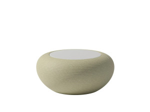 Круглый стол из полиэтилена