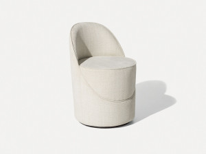 Кресло с обивкой