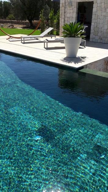 INDALO PISCINE Подземный бассейн с облицовкой из зеленого камня sun-id-1378990 - Вид №2