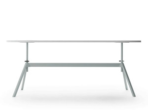 Стол для совещаний с регулируемой высотой