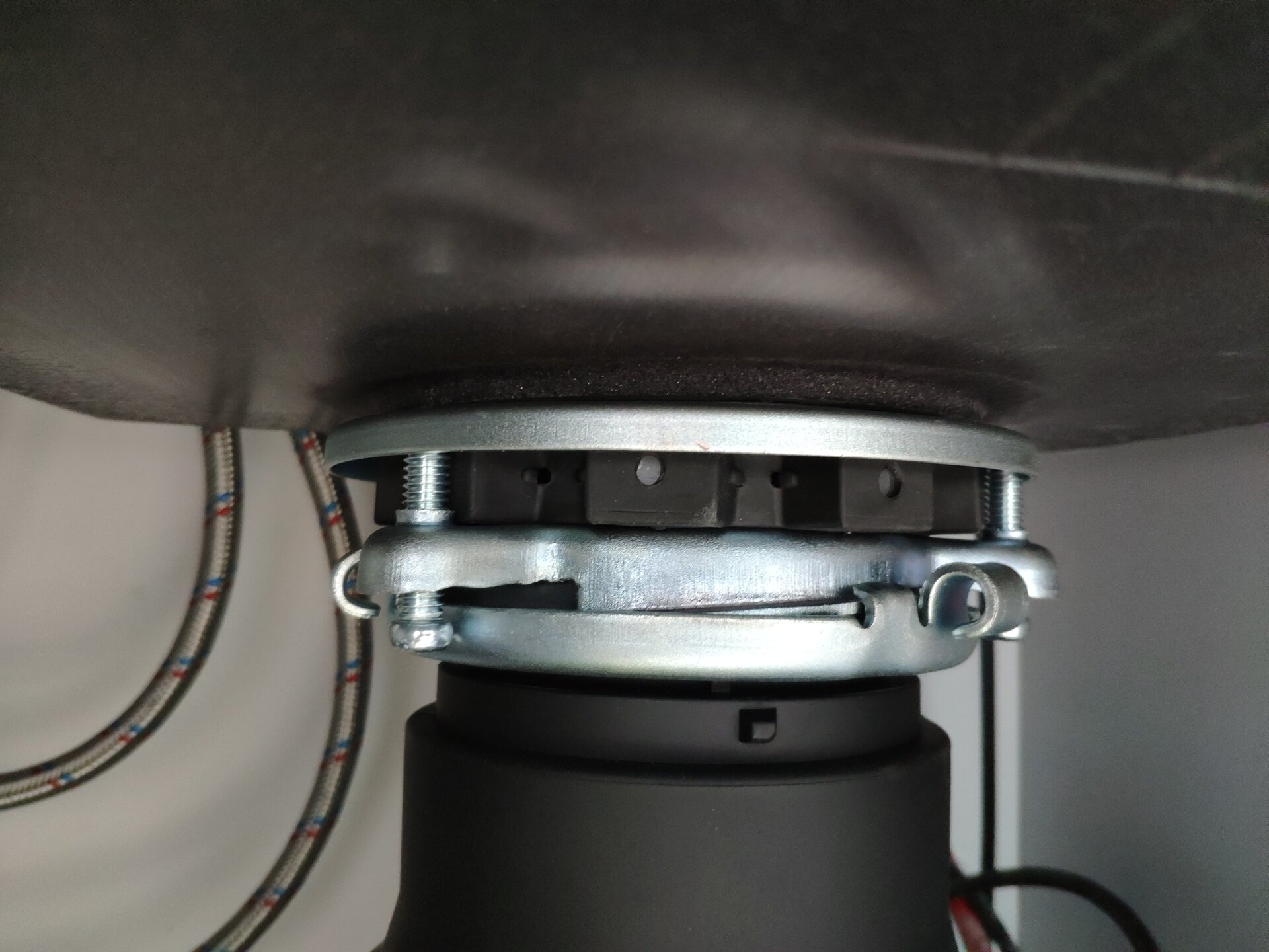 Измельчитель пищевых отходов Bone Crusher 910 Slim Line для кухонной мойки, постоянный магнит BC Slim Line ВС910-SL Slim Line - Вид №4