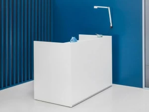 MDD Модульная стойка администратора с освещением