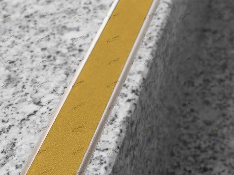 EMAC Italia Ступенчатый профиль носа sun-id-1502215