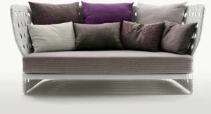B&B Italia Outdoor 3-х местный полиэтиленовый диван Canasta
