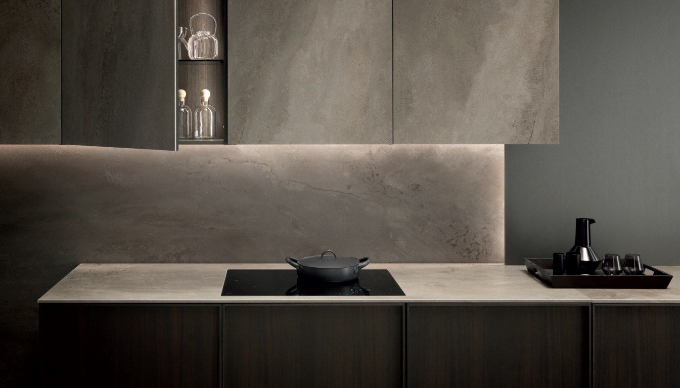 Линейная кухня из эвкалипта, керамики и milltech MODULNOVA Frame ARCH-00084296 - Вид №2