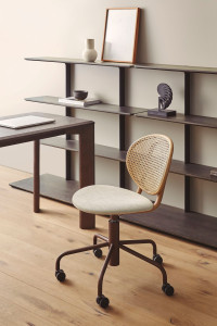 Ротанг поворотный стул с колесами