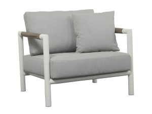 Садовое кресло с подлокотниками