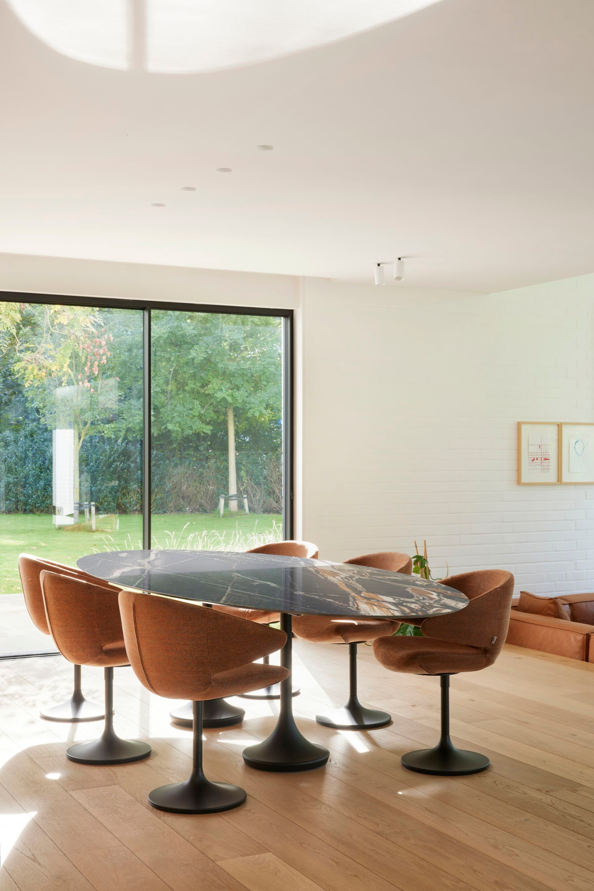 Овальный стол в Ксерамике Joli Central ARCH-00074690 - Вид №3