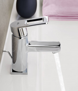 32630000 Смеситель для раковины Grohe Quadra хром