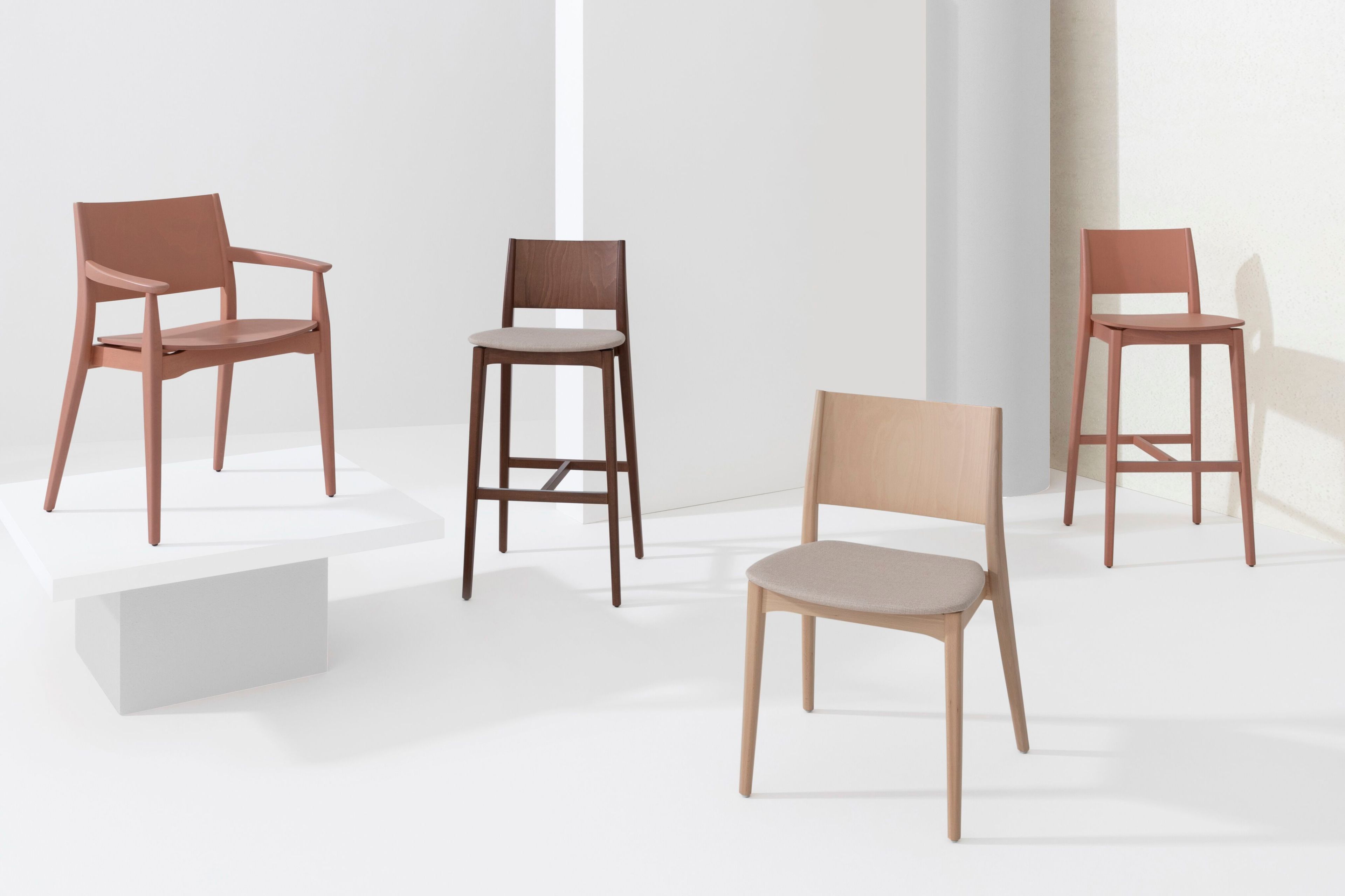 Кресло из бука с подлокотниками Billiani Blazer ARCH-00052266 - Вид №3