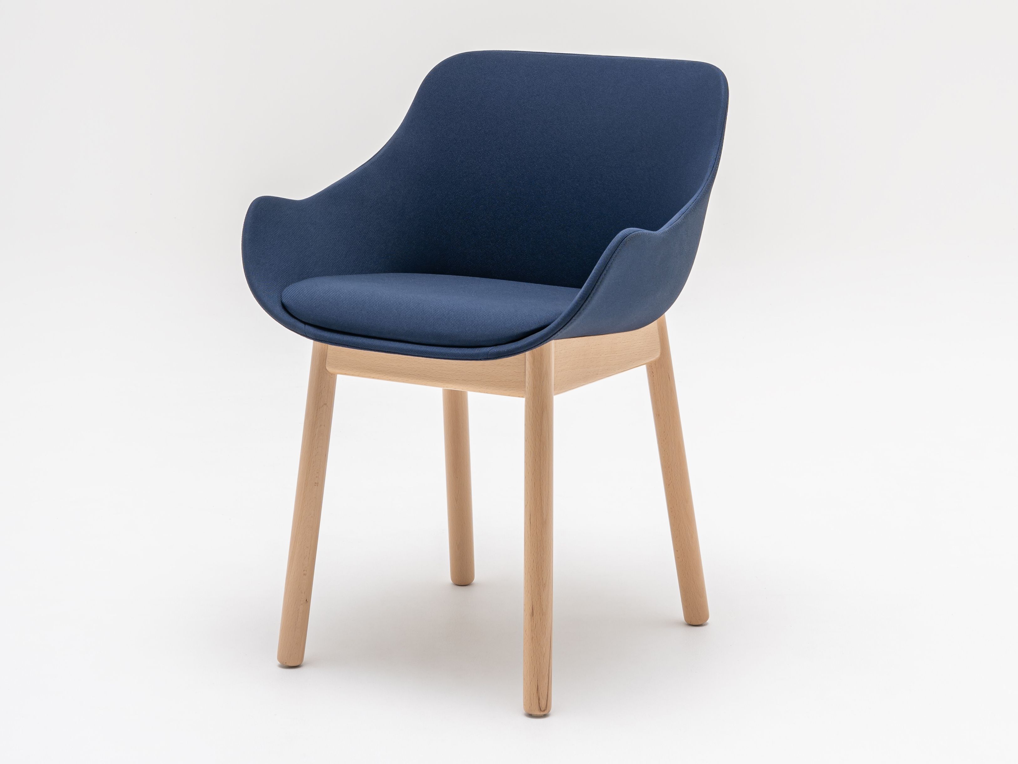 Мягкий тканевый стул с подлокотниками MDD Baltic ARCH-00080686