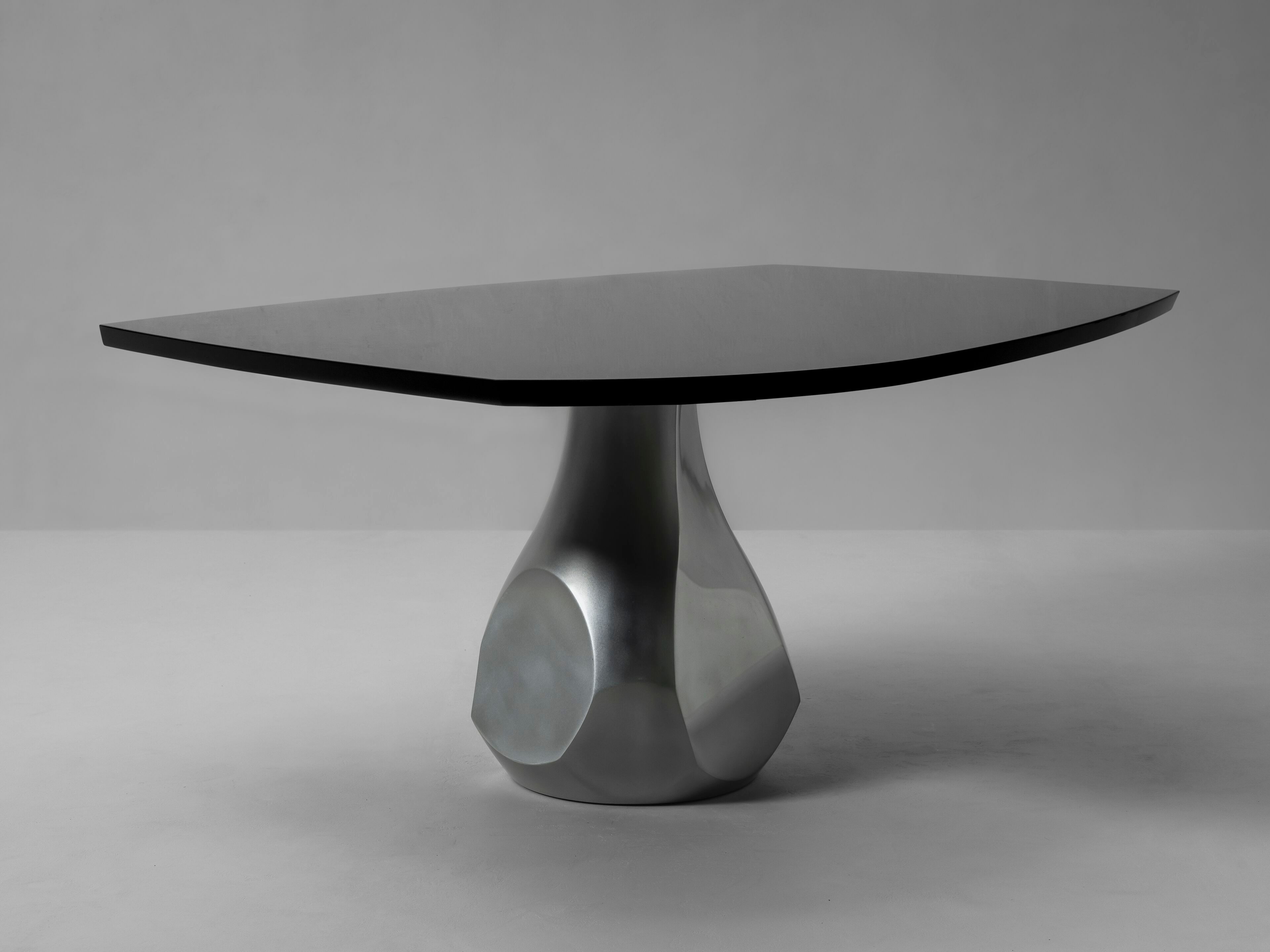 Алюминиевый и деревянный обеденный стол Van Rossum PUKALU ARCH-00098319