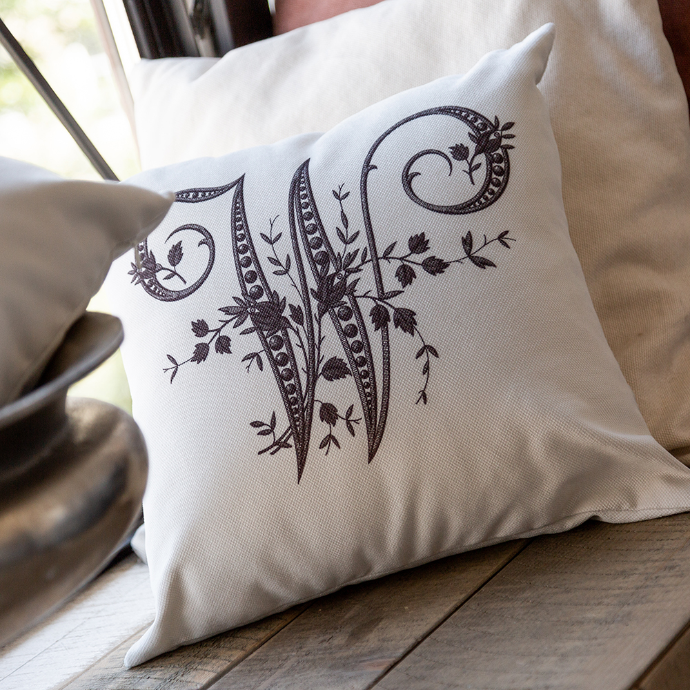 21080562 Арт-подушка «Монограмма буквы W» Object Desire Азбука мечты  - Вид №1