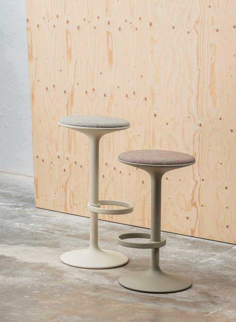 Andreu World Барный стул из алюминия с подставкой для ног Hula Bq2795 - Вид №14