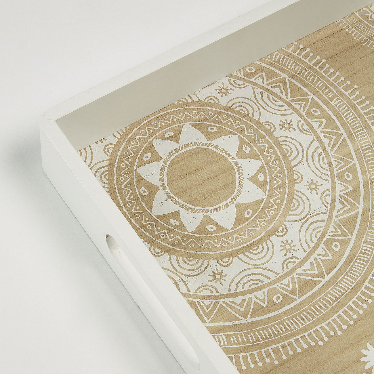 Поднос деревянный белый Addie от La Forma LA FORMA ADDIE 343399 Белый  - Вид №1