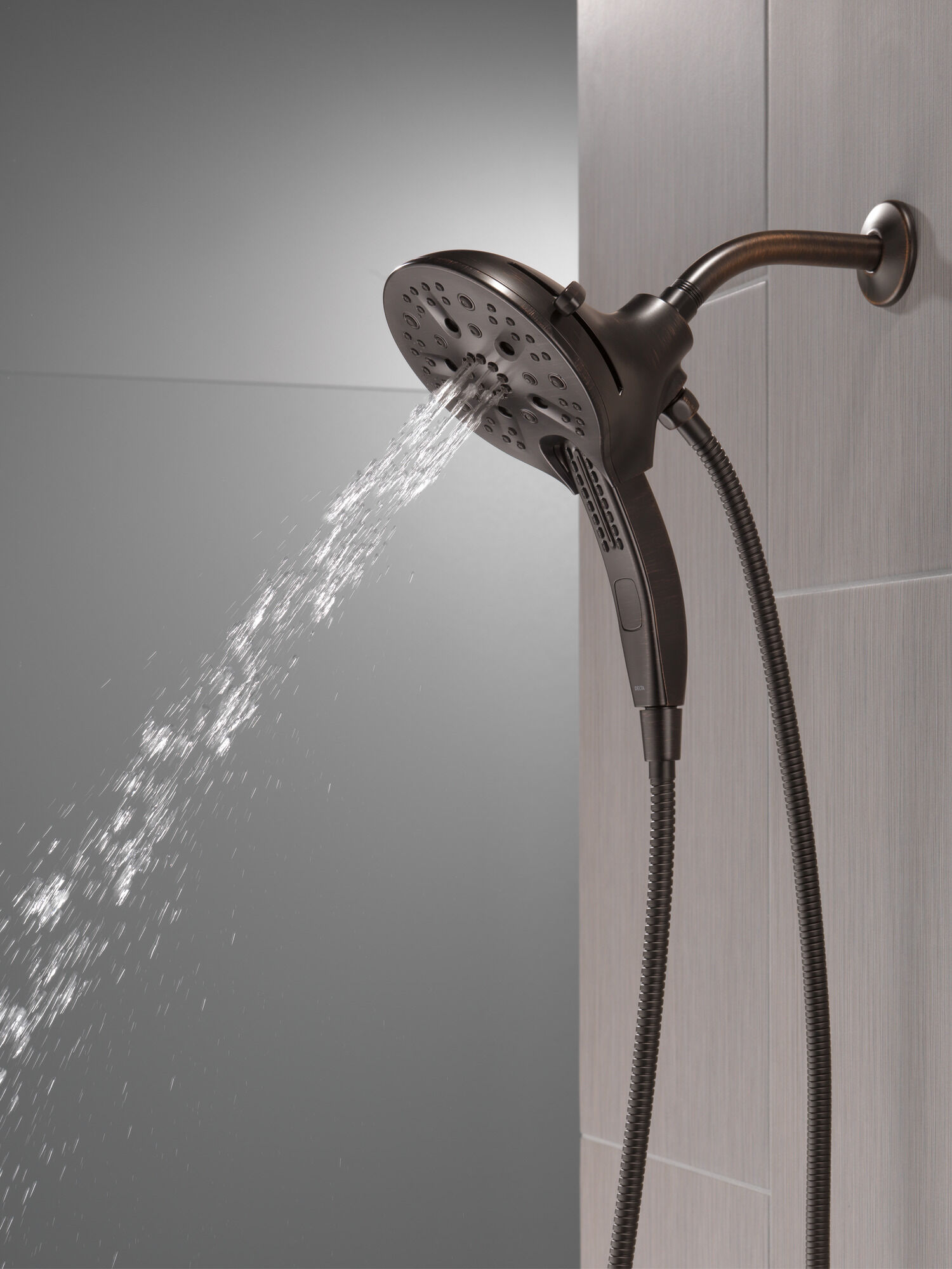 58620-RB25-PK In2ition® H2Okinetic® Душ два в одном с 5 настройками Delta Faucet Universal Showering Венецианская бронза  - Вид №18