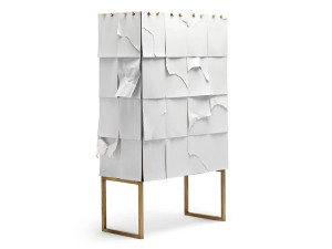 Шкаф из МДФ с распашными дверцами