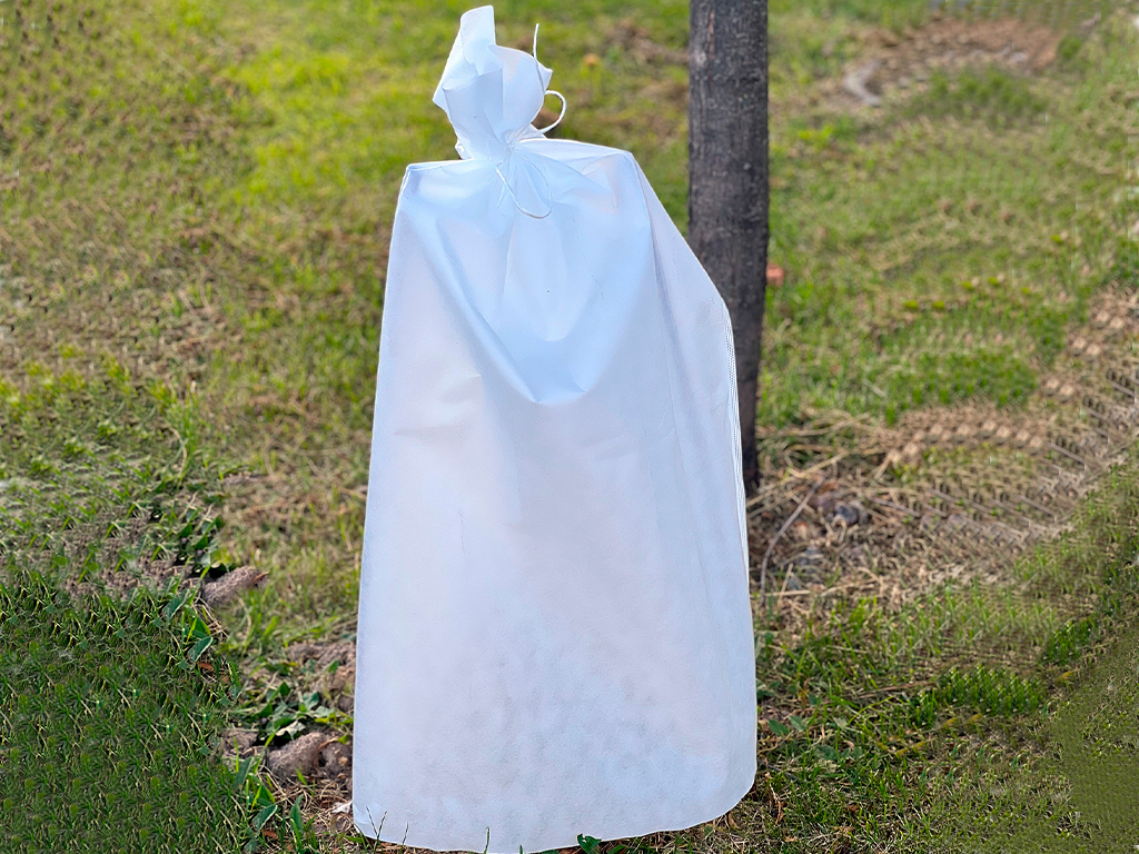 Укрытие для молодых деревьев на зиму "Прекрасный сад" 1,2 х 1,5м ГеоПластБорд GPBST-116 - Вид №3