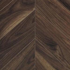 Ламинат CBM Орех Габри 502