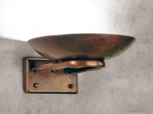 Настенный светильник с фиксированной рукояткой