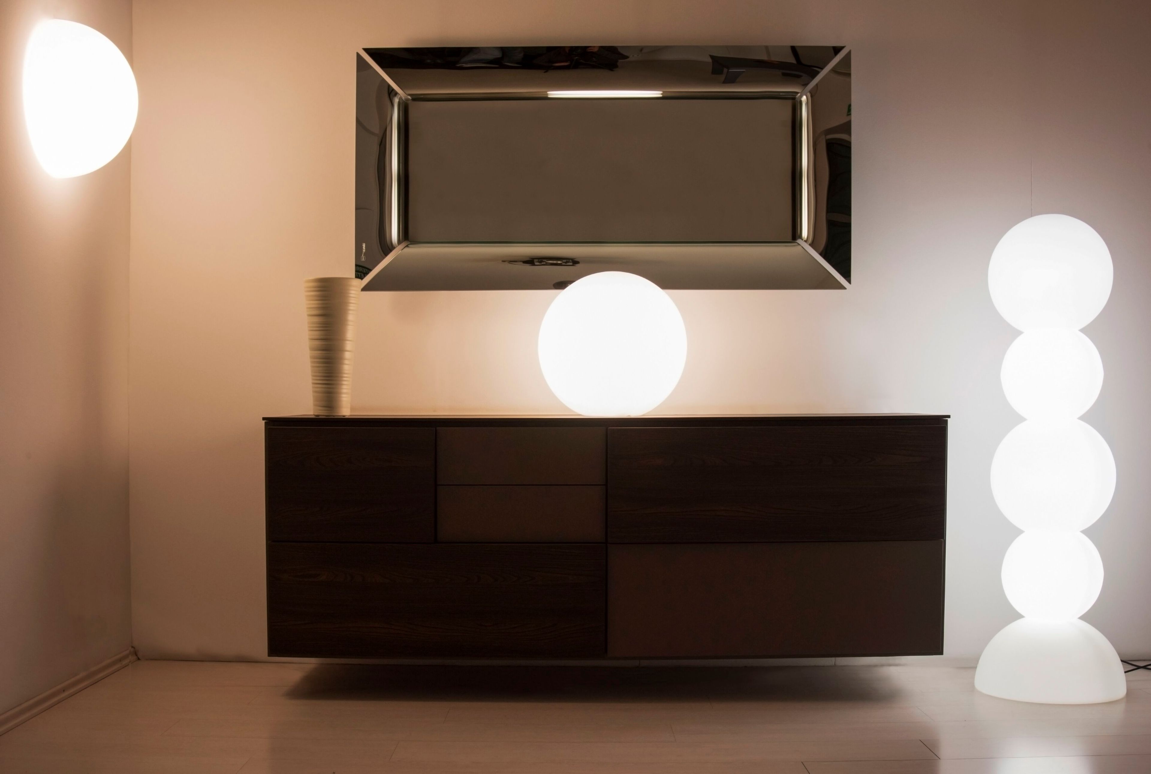 Напольная лампа из полиэтилена Kloris Moon ARCH-00150788 - Вид №1