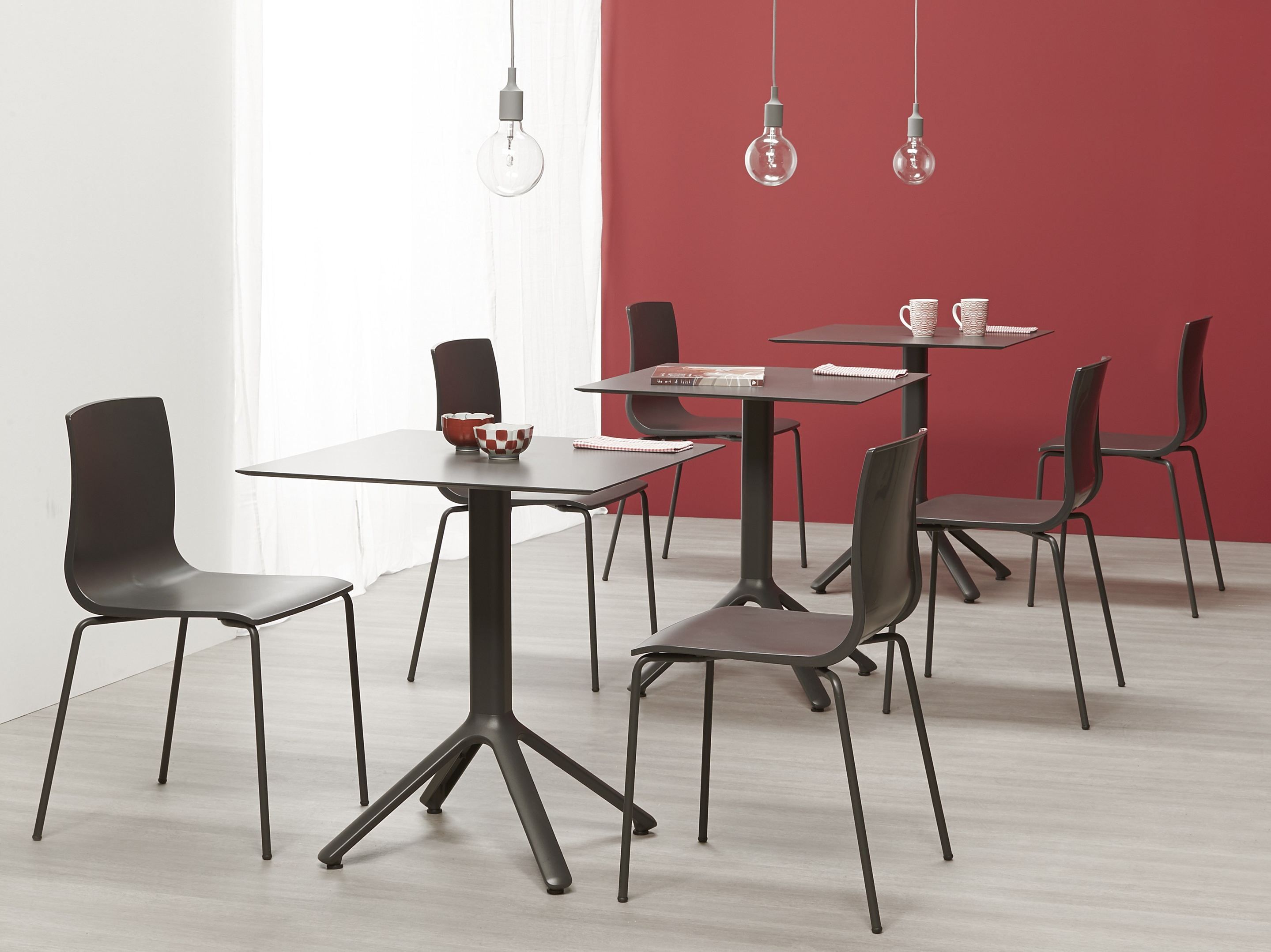 Квадратный стол для контракта S-CAB Nemo ARCH-00152496 - Вид №3