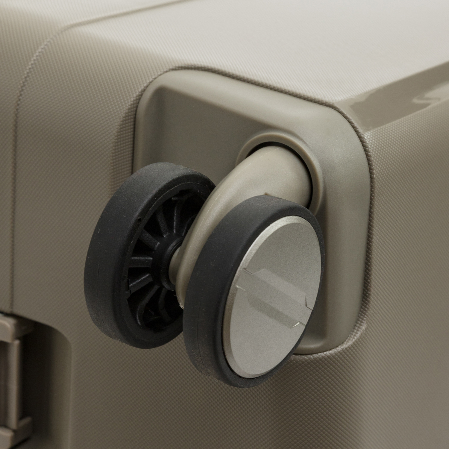 M6000-86-72 Чемодан M6000*72 L March Bon Voyage - Вид №4