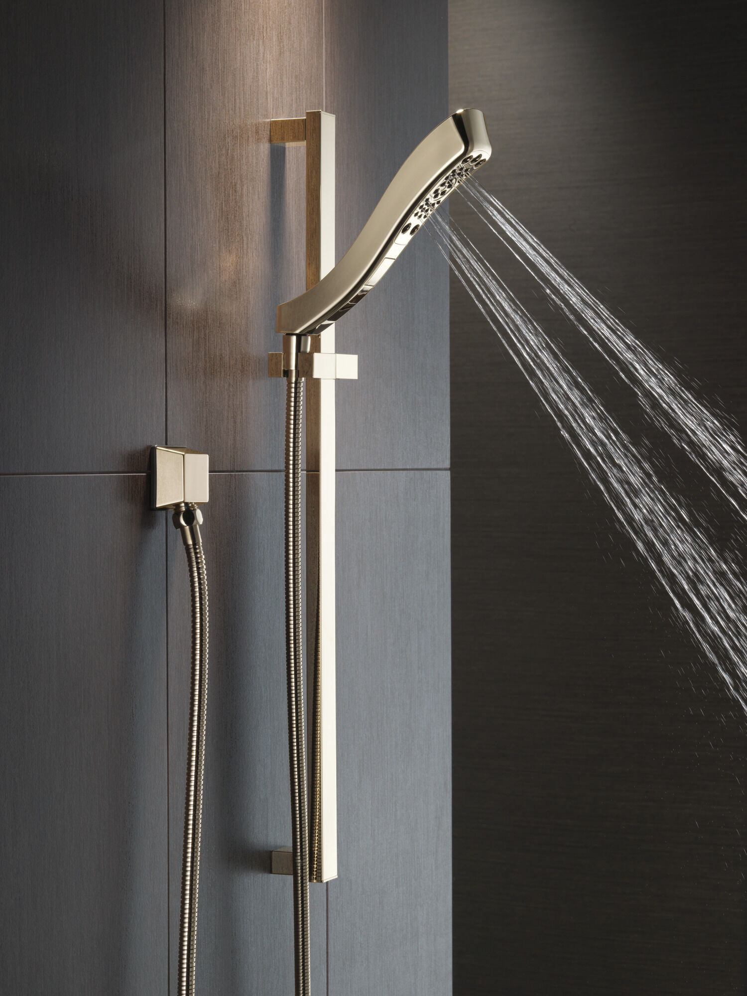 51552-PN H2Okinetic® Ручной душ со скользящей штангой с 4 настройками Delta Faucet Universal Showering Полированный никель  - Вид №2