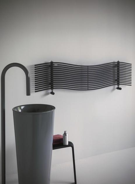 Tubes Radiatori Горизонтальный полотенцесушитель из углеродистой стали Basics sun-id-1434571 - Вид №1