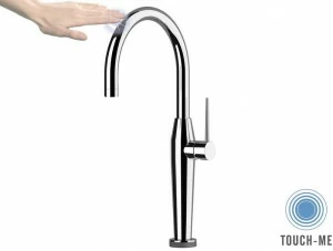Remer Rubinetterie Электронный кухонный смеситель на одно отверстие с поворотным изливом Touch-me Nkt 72