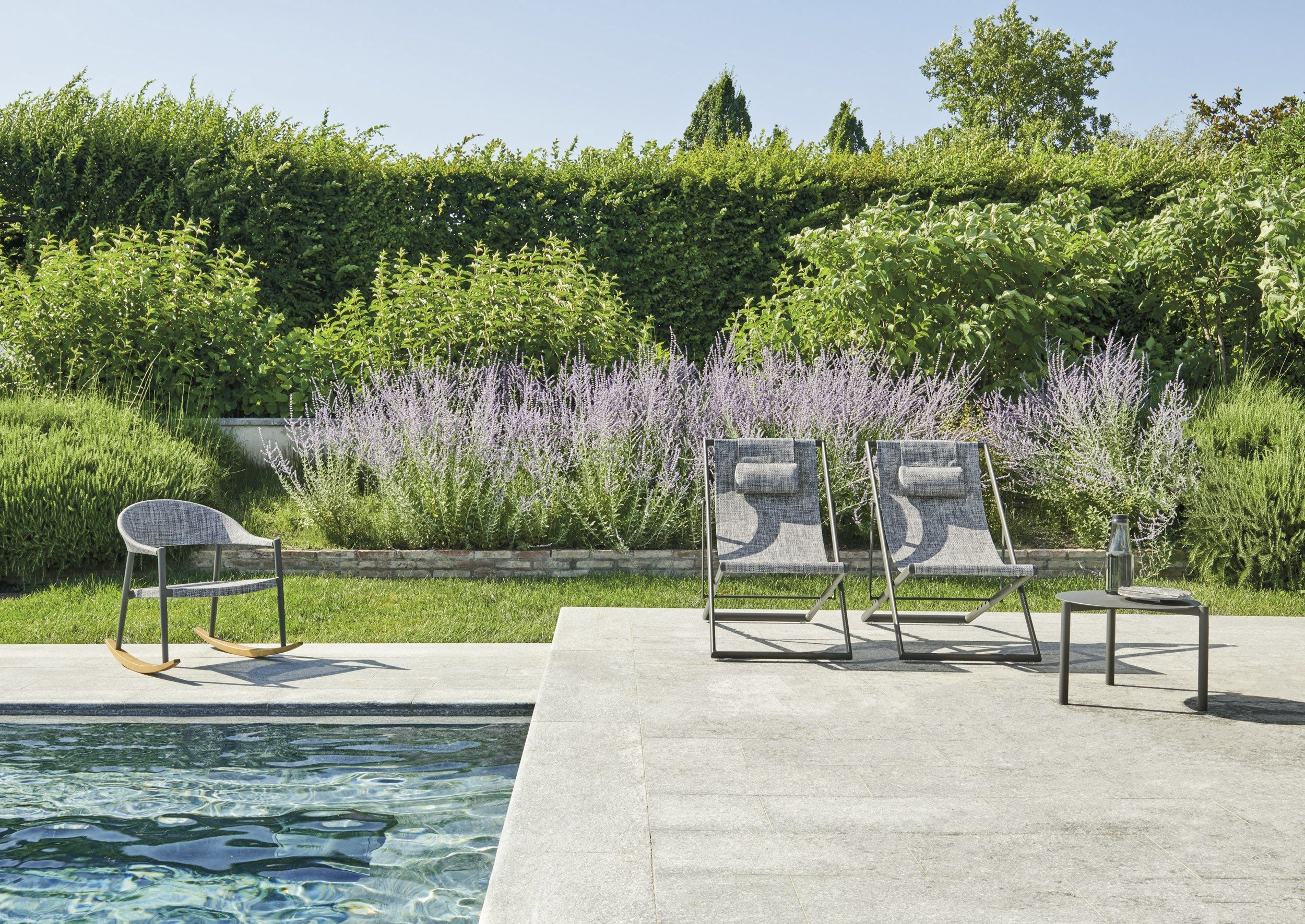 Круглый алюминиевый журнальный столик с порошковым покрытием Varaschin ARCH-00009841 - Вид №6