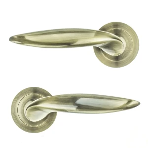 Ручки дверные на розетке Euro 123, алюминий, цвет старая бронза