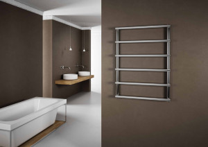 3551570400004 Cordivari Laura, полотенцесушитель водяной 1020/530, цвет полированная сталь