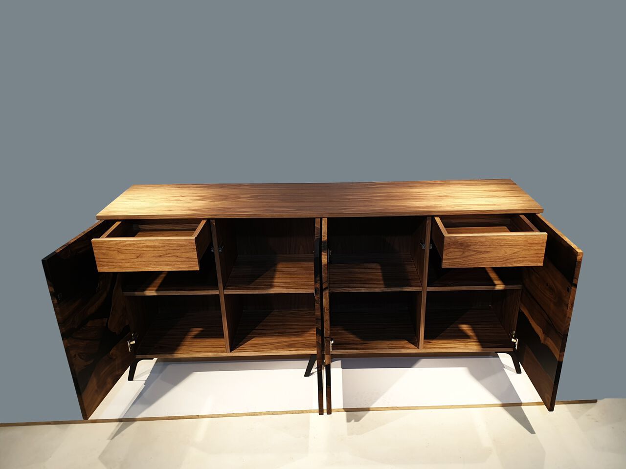 Шкаф из орехового дерева и смолы с распашными дверями Legnor LEG2408746 / LEG2408755 / LEG2408753 ARCH-00026945 - Вид №5