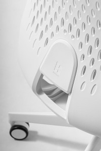 Операционный офисный стул